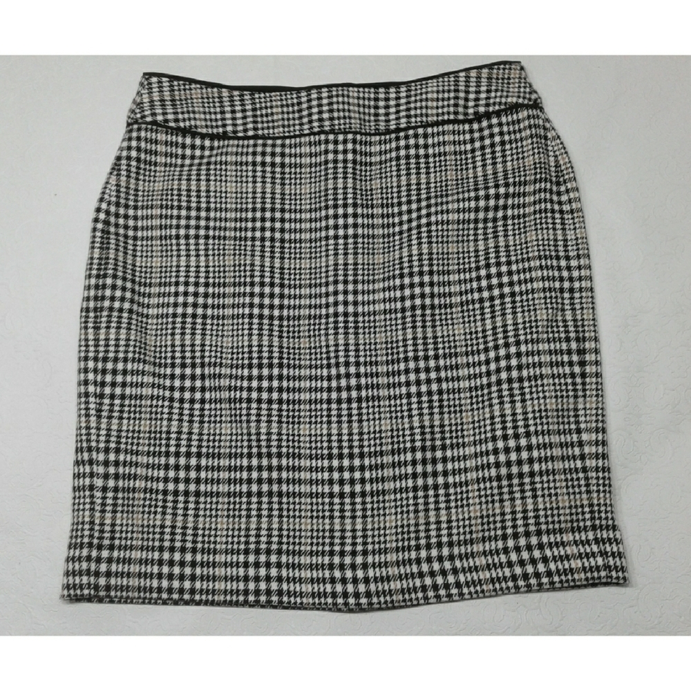 BANANA REPUBLIC pencil skirt size 8